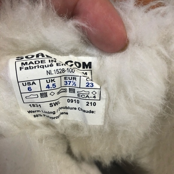Sorel Torino White Gray Fur quilted Winter Boots size 6 waterproof - Picture 8 of 12